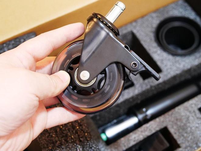 电竞椅换代了?外观材质大幅升级网友:傲风已经过时(图4)