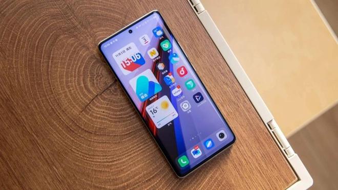 骁龙8Gen3旗舰加速清仓5100mAh+120W闪充16GB+1TB直降1019元 骁龙8Gen3旗舰加速清仓5100mAh+120W闪充16GB+1TB直降1019元