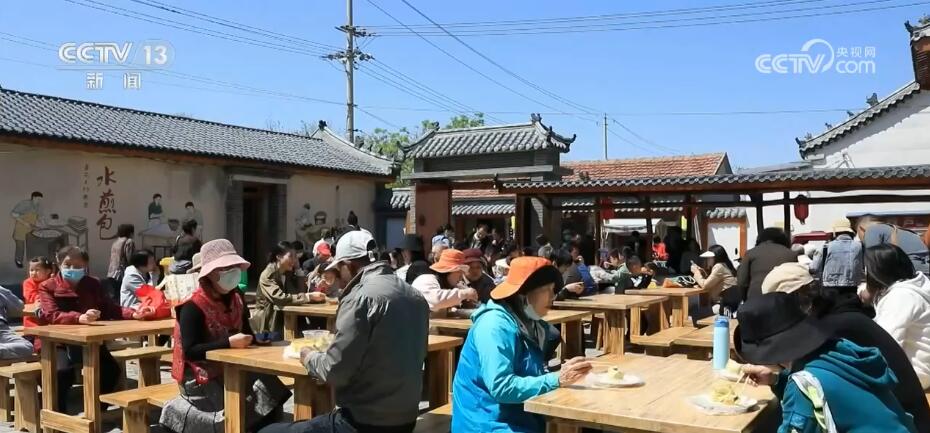 跟着味蕾去旅行美食“微度假”成为假期“新宠” 跟着味蕾去旅行美食“微度假”成为假期“新宠”